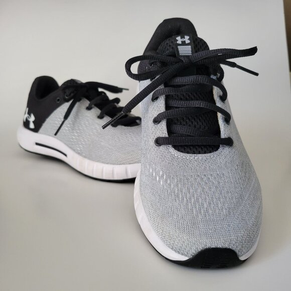 Under Armour Women's Micro G Pursuit Running Shoe - LIKE NEW Size 6.5 - Picture 1 of 9
